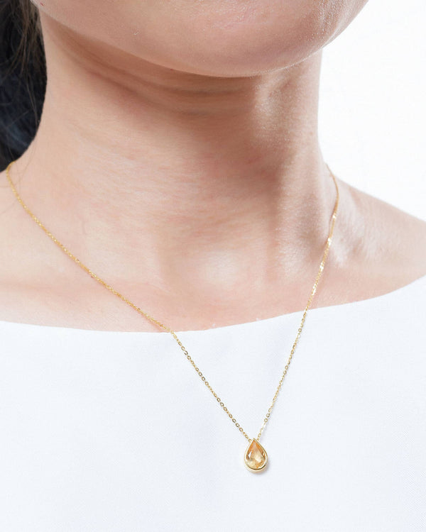 Mặt dây Vàng Đá quý tự nhiên Pear-cut Citrine Bezel Pendant in 14K Yellow Gold | AME Jewellery