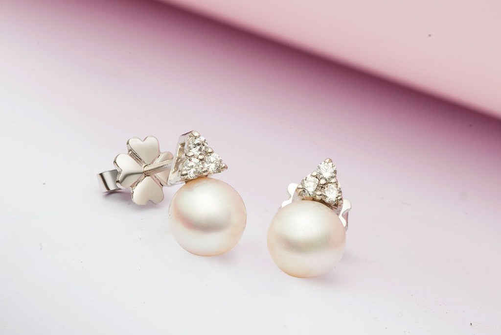 Bông tai Ngọc trai nước ngọt White Freshwater pearl stud earrings - AME Jewellery