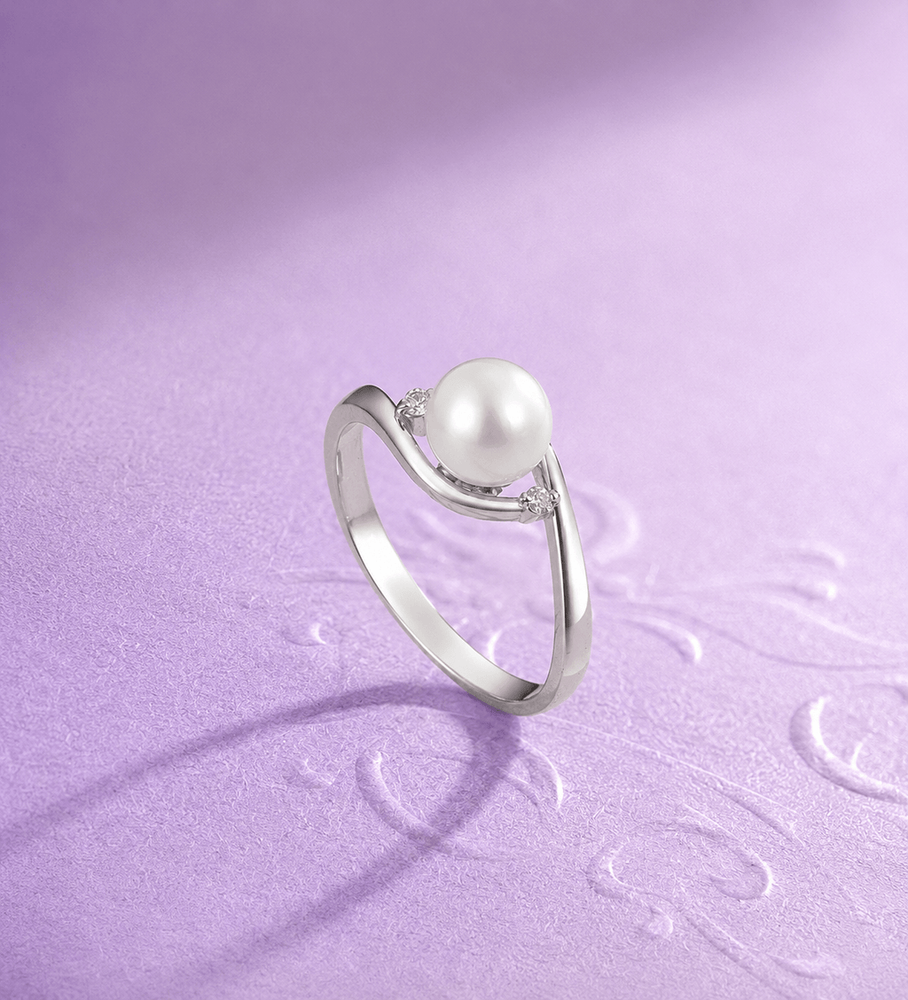 Bague en argent sterling avec perle de culture d'eau douce blanche de 6,5 mm par AME Jewellery pour femme. 