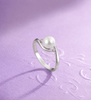Bague en argent sterling avec perle de culture d'eau douce blanche de 6,5 mm par AME Jewellery pour femme. 