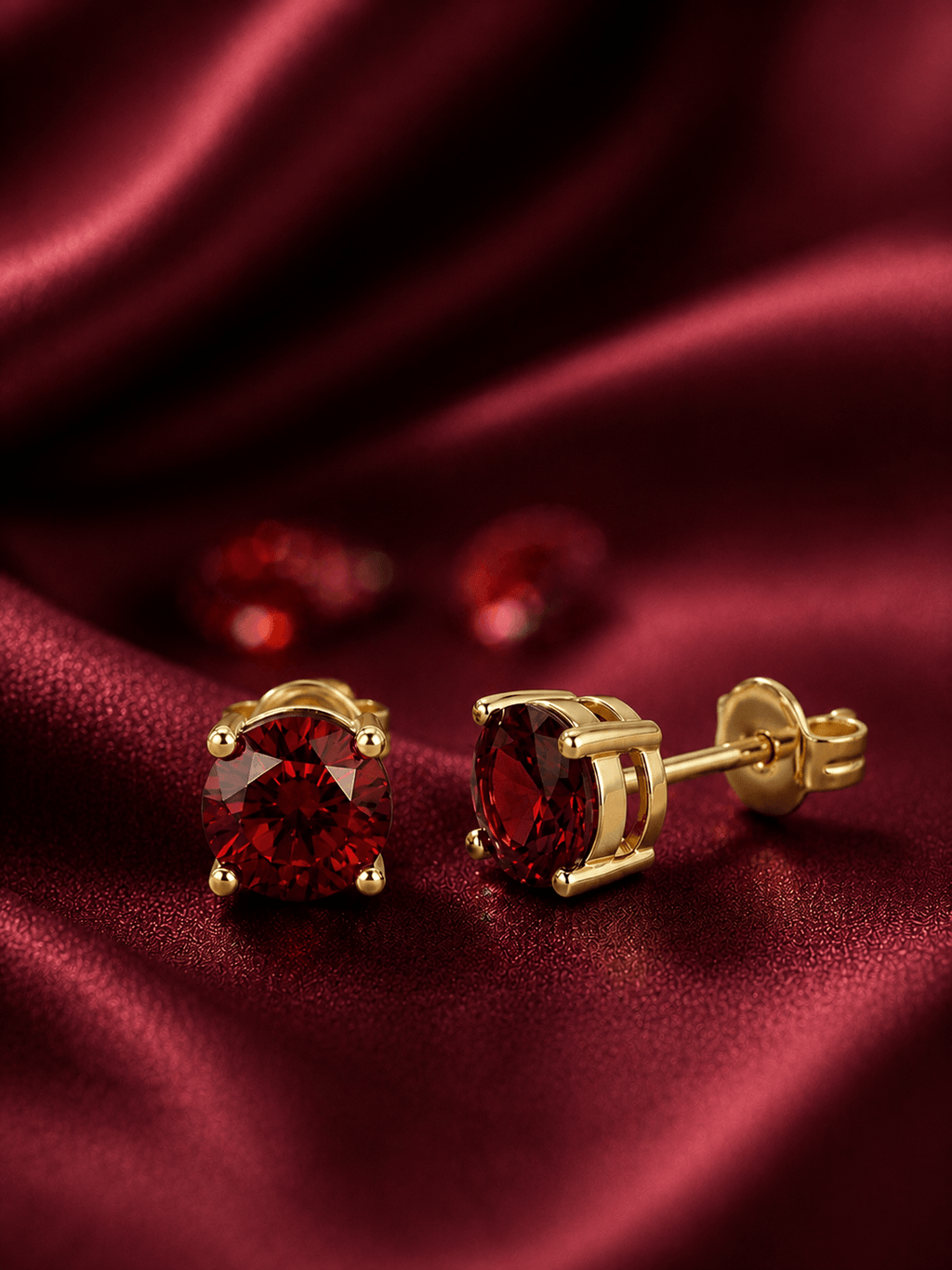 Boucles d'oreilles en grenat rouge naturel en or jaune 14K - AME Jewellery. 