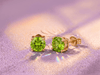 Boucles d'oreilles en or jaune 14K avec péridots de - AME Jewellery