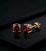 Boucles d'oreilles en grenat rouge naturel en or jaune 14K - AME Jewellery. 