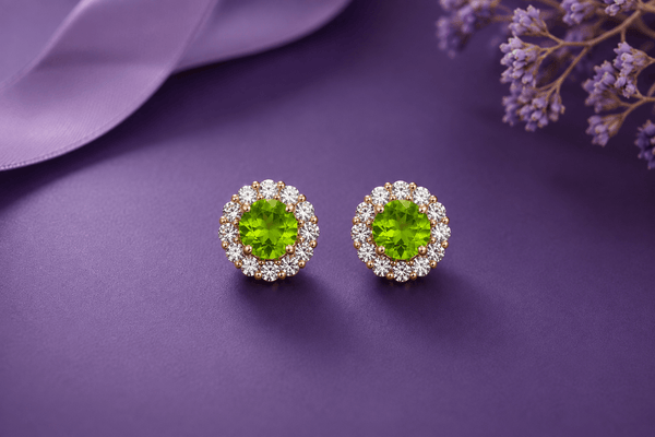 Boucles d'oreilles halo en or jaune 14K et peridot naturel - AME Jewellery.