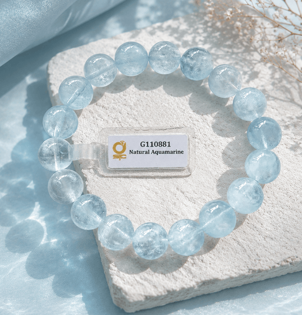 Bracelet de perles aigue-marine naturelle par AME Jewellery.