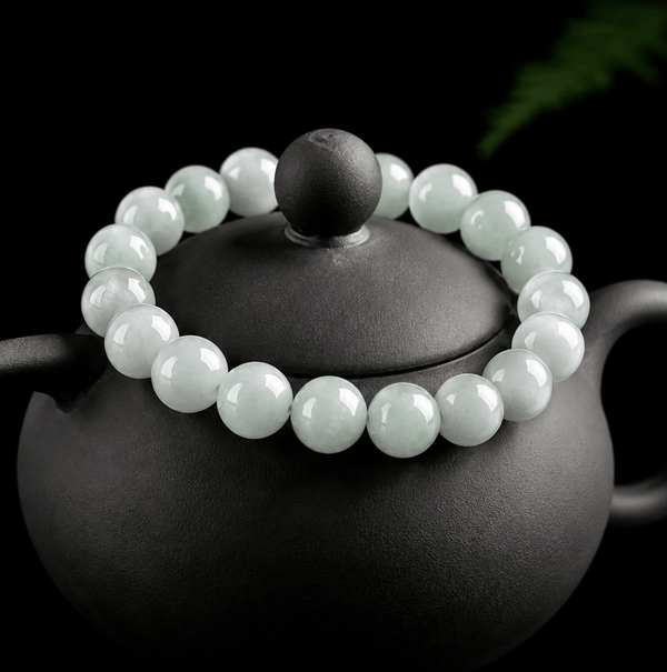 Bracelet en perles de jade jadéite verte birmane d’AME Jewellery est plus qu'un simple bijou époustouflant 