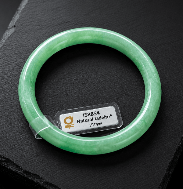 Bracelet jonc en Jade jadeite Birman de 53,3 mm d’AME Jewellery est plus qu'un simple bijou époustouflant