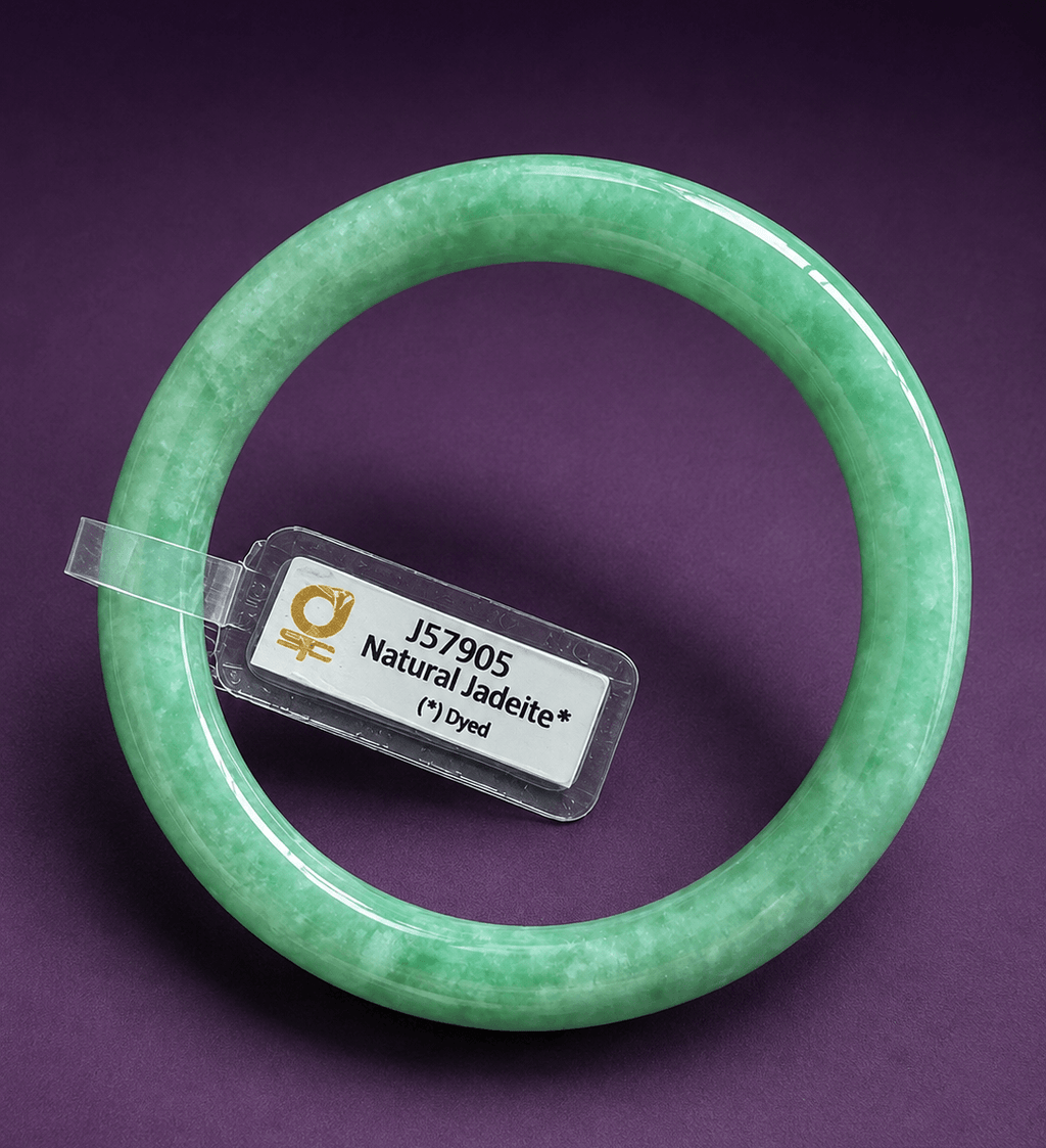 Bracelet jonc en Jade jadeite Birman de 51,8 mm d’AME Jewellery est plus qu'un simple bijou époustouflant 