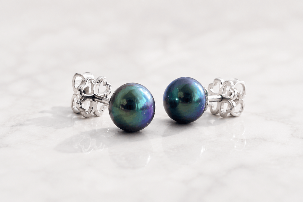 bông tai bán cầu Ngọc trai nước ngọt màu ánh xanh đuôi chim công - AME Jewellery