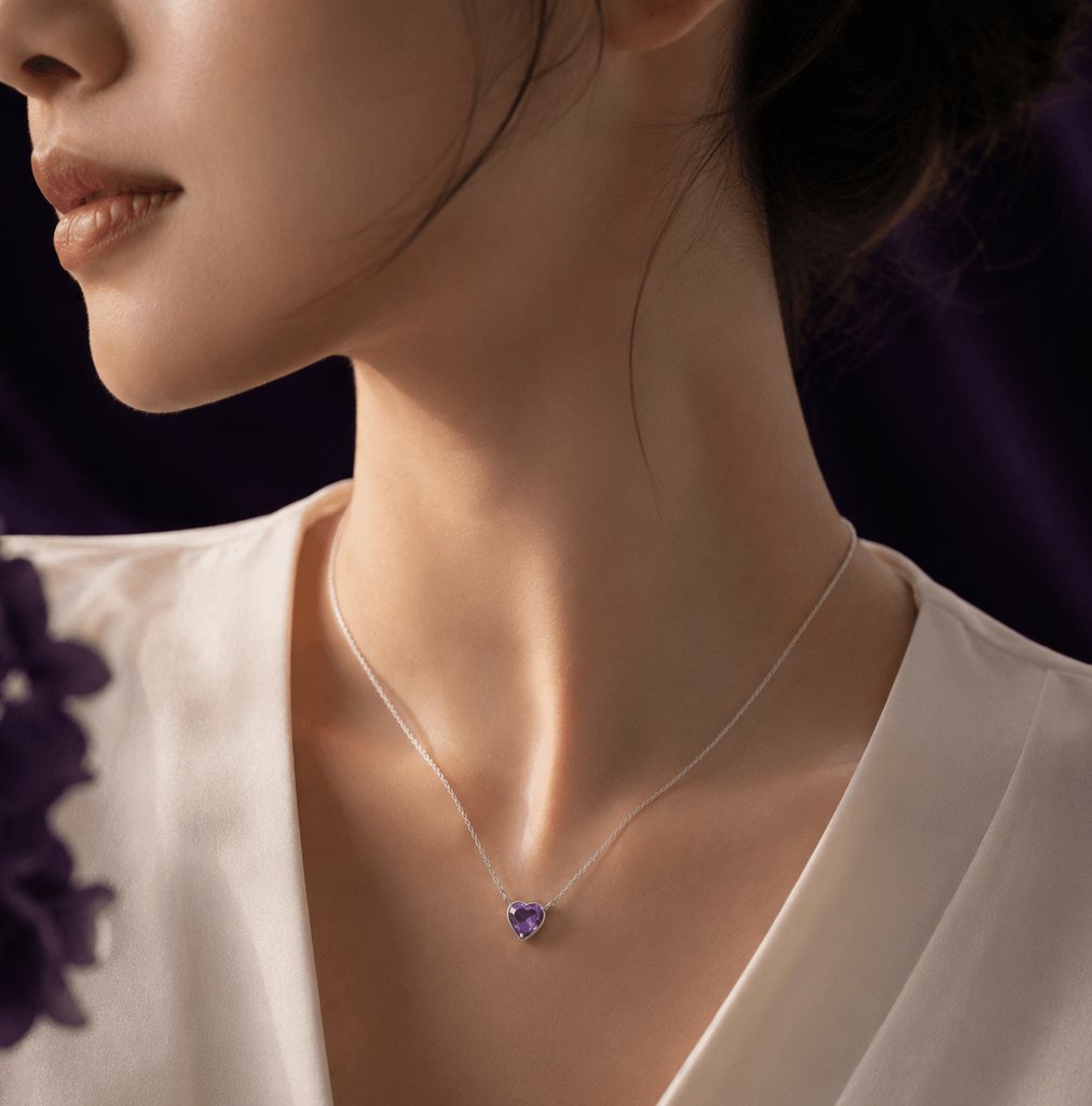Collier chaîne solitaire en améthyste naturelle taille cœur en argent sterling - AME Jewellery.