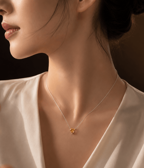 Collier chaîne solitaire en citrine naturelle taille cœur en argent sterling - AME Jewellery. 
