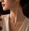 Collier chaîne en grenat rouge naturel taille cœur en argent sterling - AME Jewellery. 
