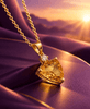 Collier pendentif en or jaune 14K avec citrine triangulaire de 9 mm par AME Jewellery.