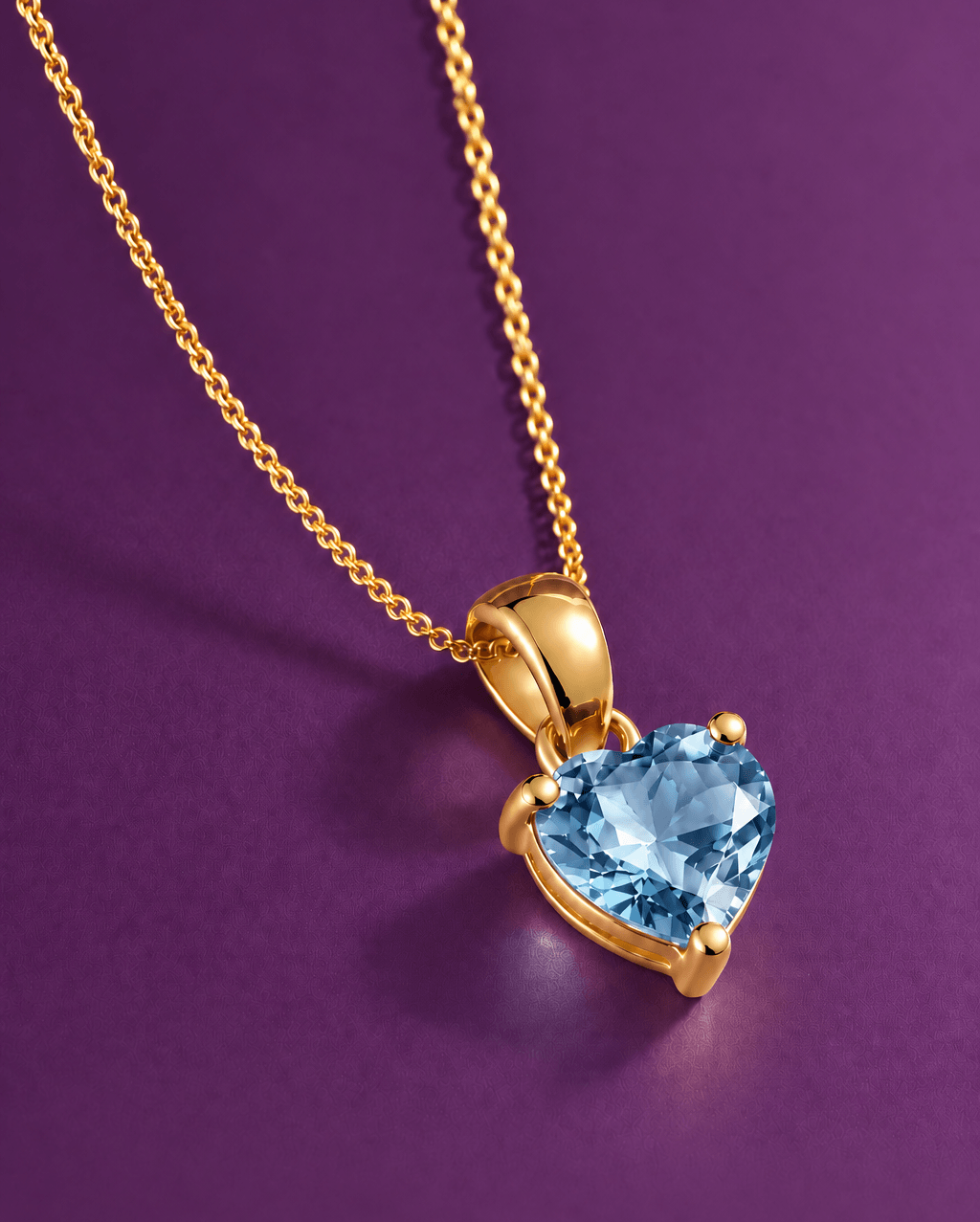 Pendentif en or jaune 14K et topaze bleue naturelle taille en cœur – AME Jewellery.