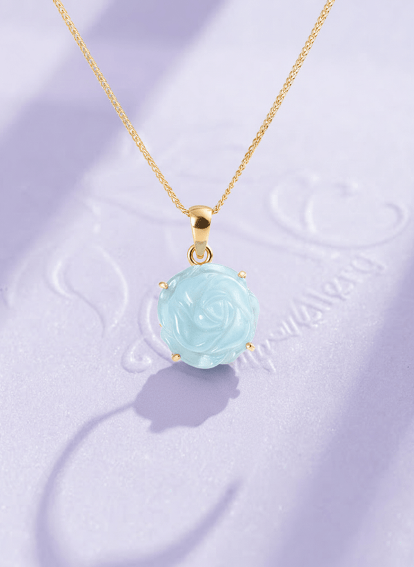 Mặt dây chuyền Vàng Hoa Hồng Đá quý tự nhiên Aquamarine Carved Rose Flower Pendant in 14-karat Yellow Gold by AME Jewellery
