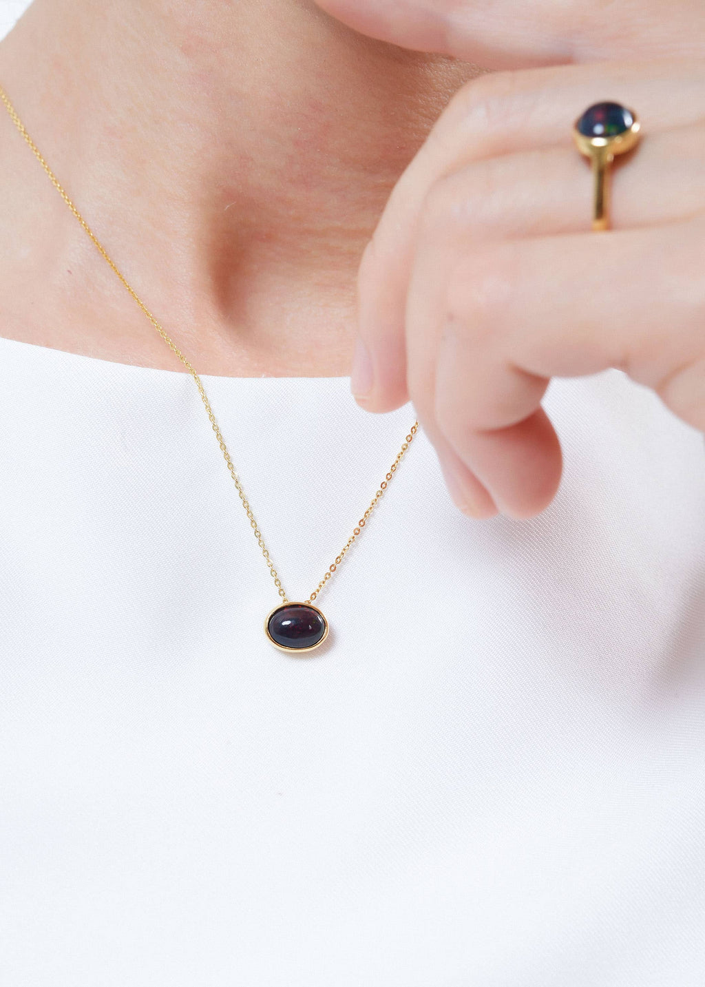 Mặt dây chuyền Vàng Đá quý tự nhiên Black Opal Bezel Pendant Necklace in 14K Yellow Gold by AME Jewellery