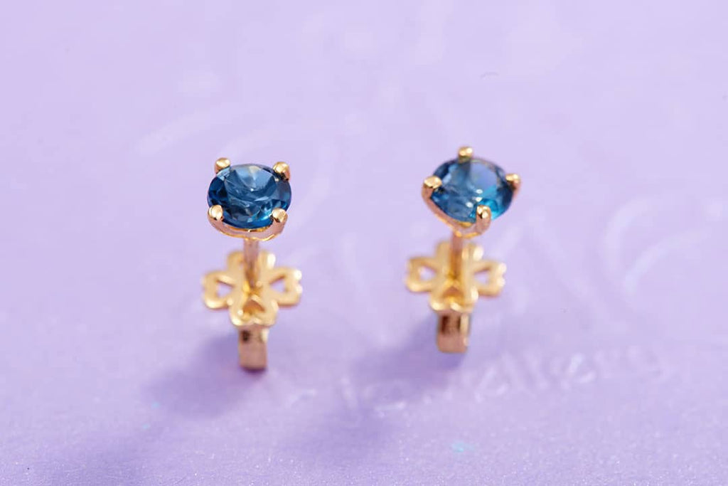 Bông tai Vàng Đá quý thiên nhiên London Blue Topaz 4-Prong Earrings 14K Yellow Gold | AME Jewellery