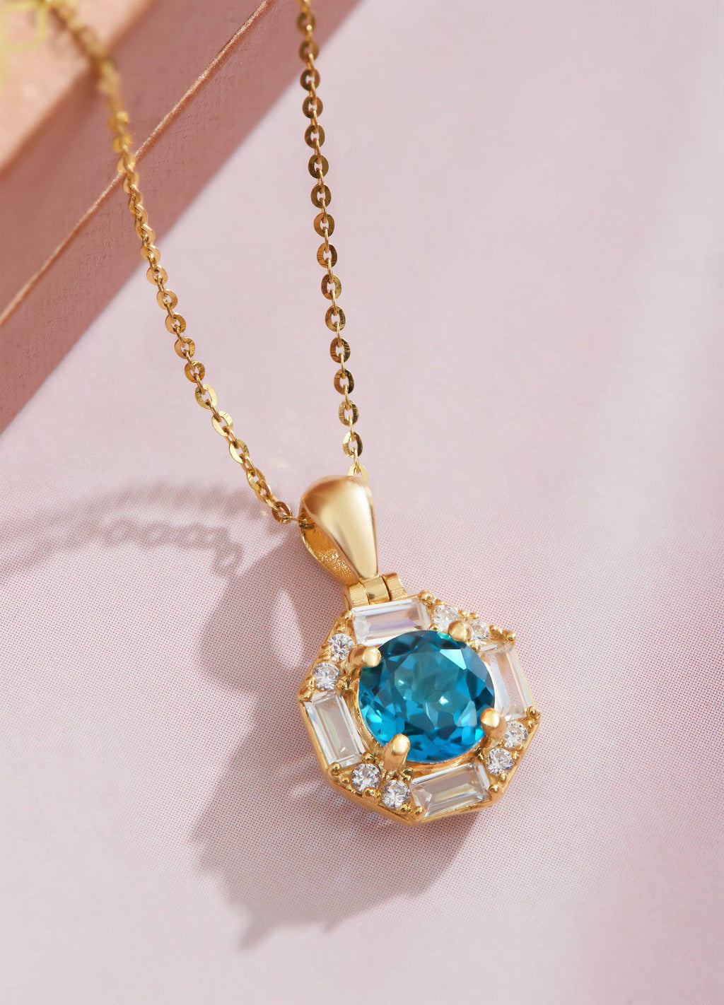 Mặt dây chuyền Vàng Đá quý tự nhiên London Blue Topaz Octagon Halo Pendant 14K Yellow Gold by AME Jewellery