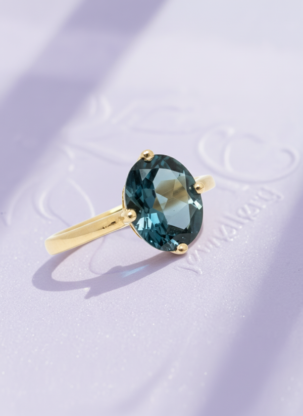 Nhẫn vàng Đá quý tự nhiên Natural Oval London Blue Topaz Ring in 14K Yellow Gold by AME Jewellery