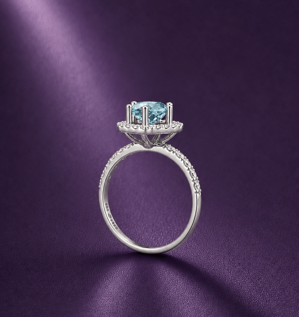 Bague en topaze bleue naturelle à halo carré en argent sterling – AME Jewellery.