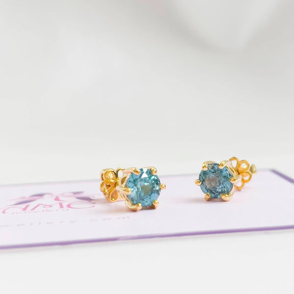 Bông tai Vàng 14K Đá quý tự nhiên Blue Zircon 6-prong Earrings in 14K Yellow Gold | AME Jewellery