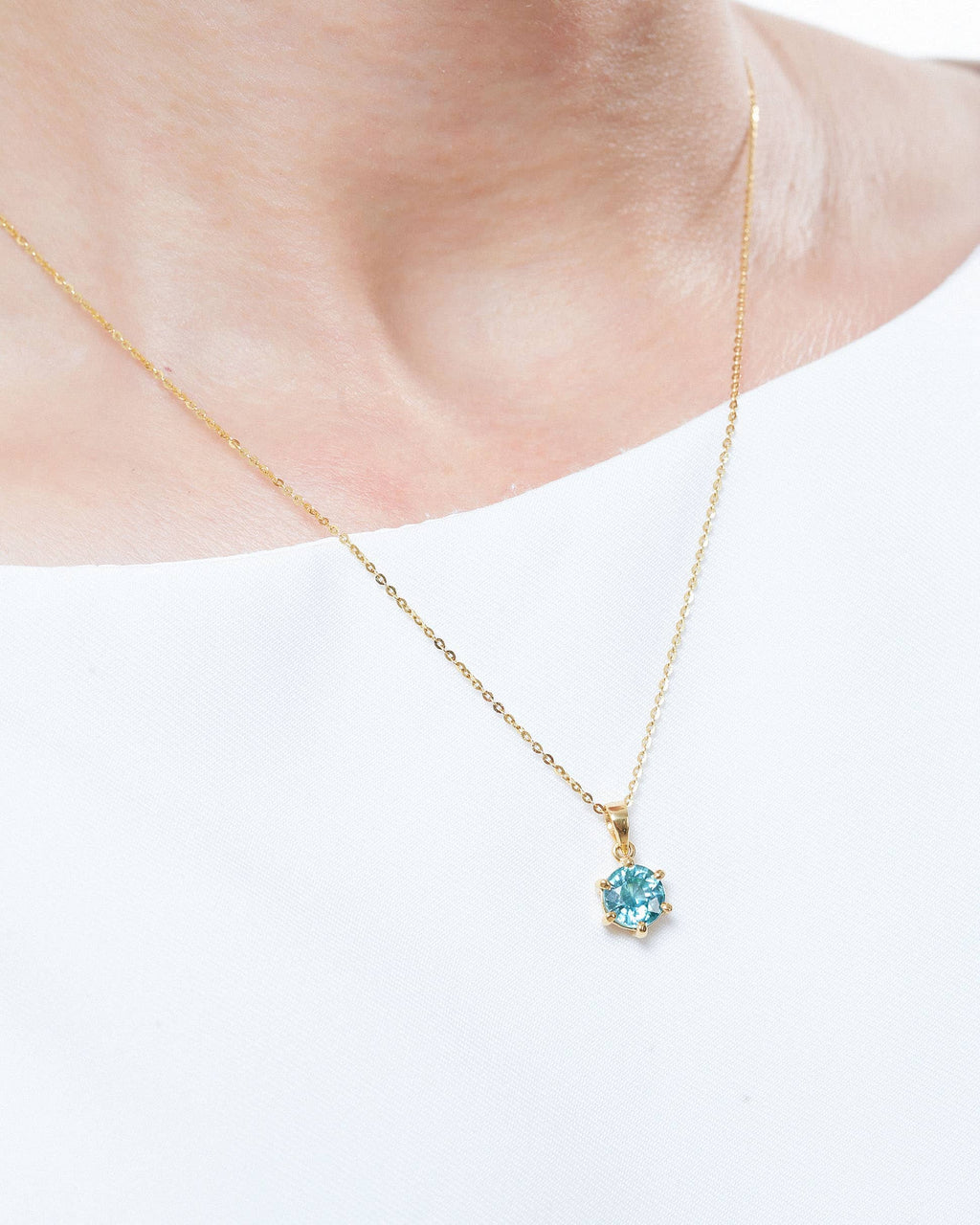 Mặt dây chuyền Vàng Đá quý tự nhiên Blue Zircon 6-prong Pendant in 14K Yellow Gold by AME Jewellery