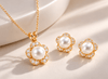 Bộ trang sức vàng 14K ngọc trai nuôi nước ngọt trắng hoa mai - AME Jewellery