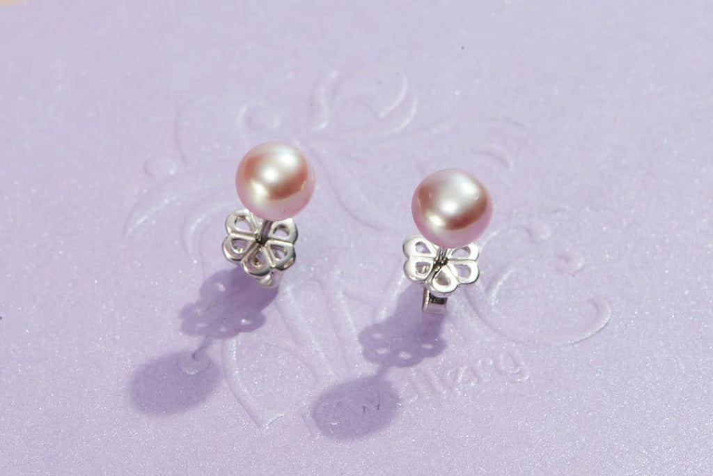 Boucles d'oreilles à tige avec perles d'eau douce lavande et bouton de en argent sterling - AME Jewellery