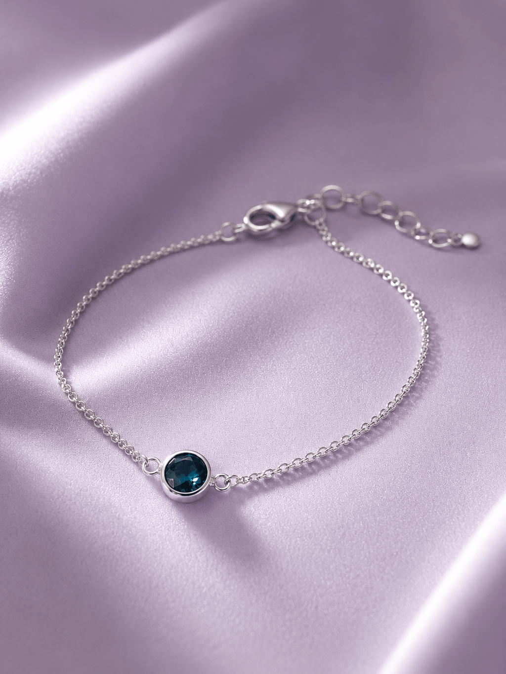 Bracelet solitaire en argent sterling et topaze bleue de Londres - AME Jewellery