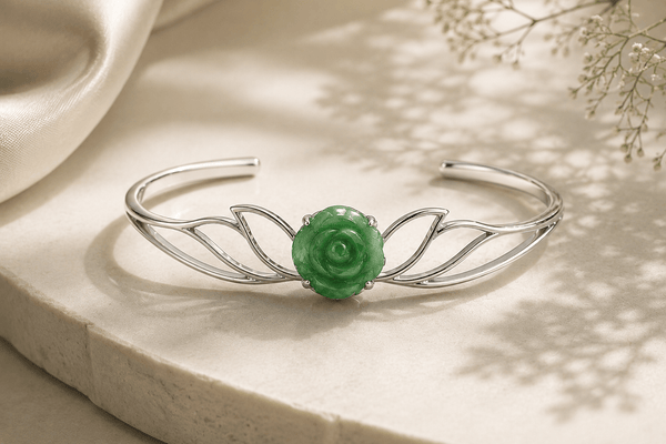 Bracelet jonc en argent sterling avec une fleur de rose en jadéite - AME Jewellery