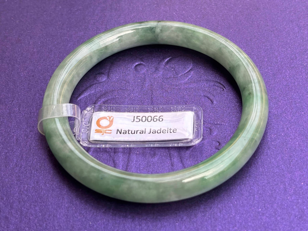 Vòng Cẩm Thạch thiên nhiên Miến Điện. Myanmar Natural Jadeite Jade Bangle. AME Jewellery