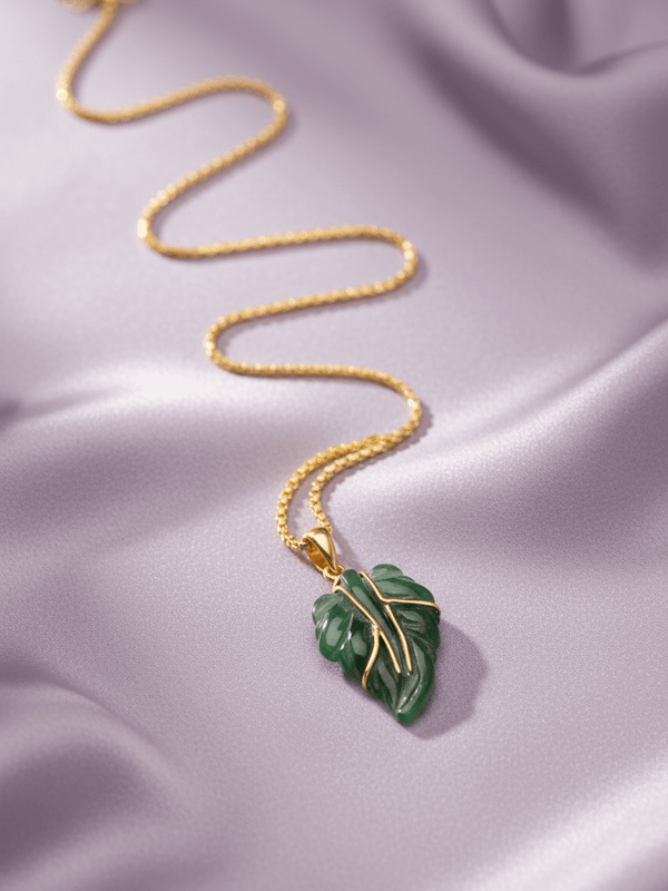 Mặt dây chuyền Vàng Lá cẩm thạch thiên nhiên Burmese Jadeite Jade Leaf Pendant in 14K Yellow Gold by AME Jewellery