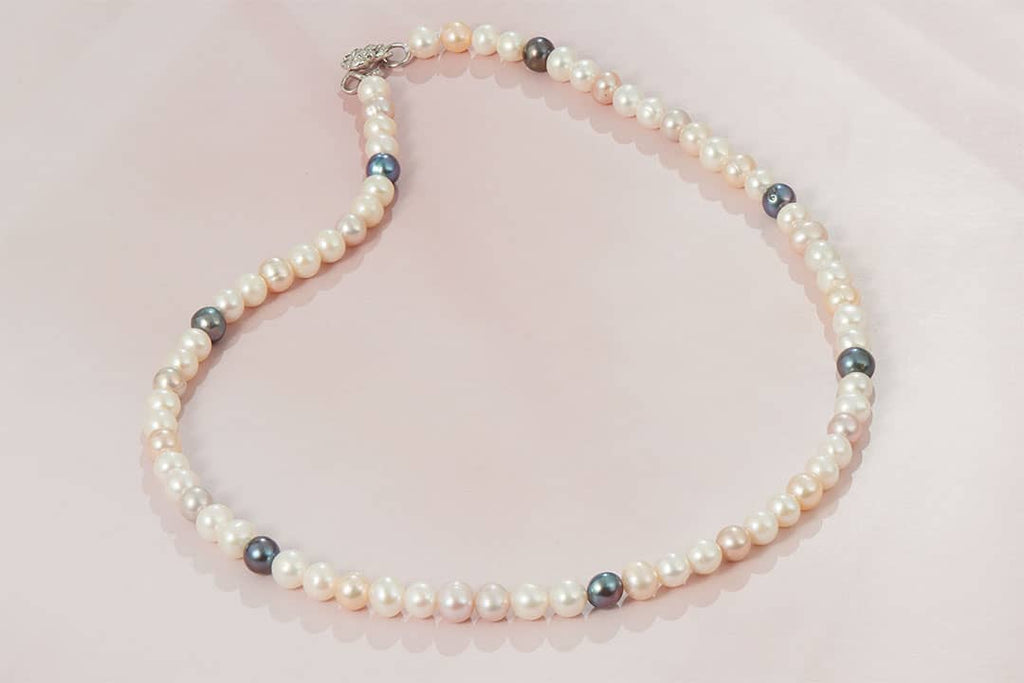 Vòng cổ Chuỗi Ngọc trai ngũ sắc khoá Hoa sen | Multi-color Pearl Strand Necklace Lotus Clasp by AME Jewellery