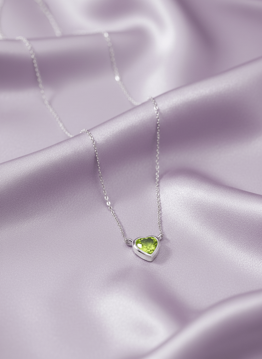 Dây chuyền Đá quý thiên nhiên Heart-cut Peridot Solitaire Bezel Chain Necklace in Sterling Silver by AME Jewellery