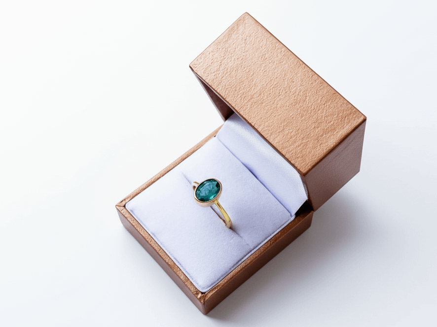 Nhẫn Vàng Đá quý thiên nhiên Emerald Bezel Ring in 14K Yellow Gold by AME Jewellery