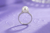 Bague en or blanc 10K avec perle d'eau douce blanche par AME Jewellery