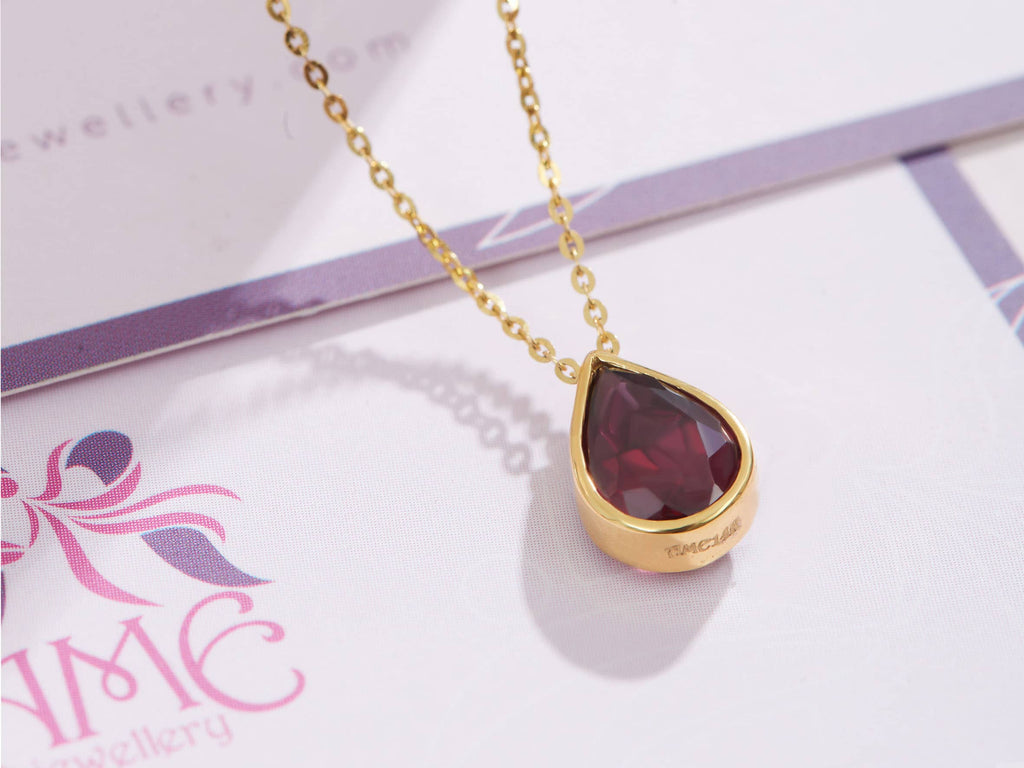 Mặt dây chuyền Vàng Đá quý tự nhiên Pear-cut Red Garnet Bezel Pendant in 14K Yellow Gold | AME Jewellery