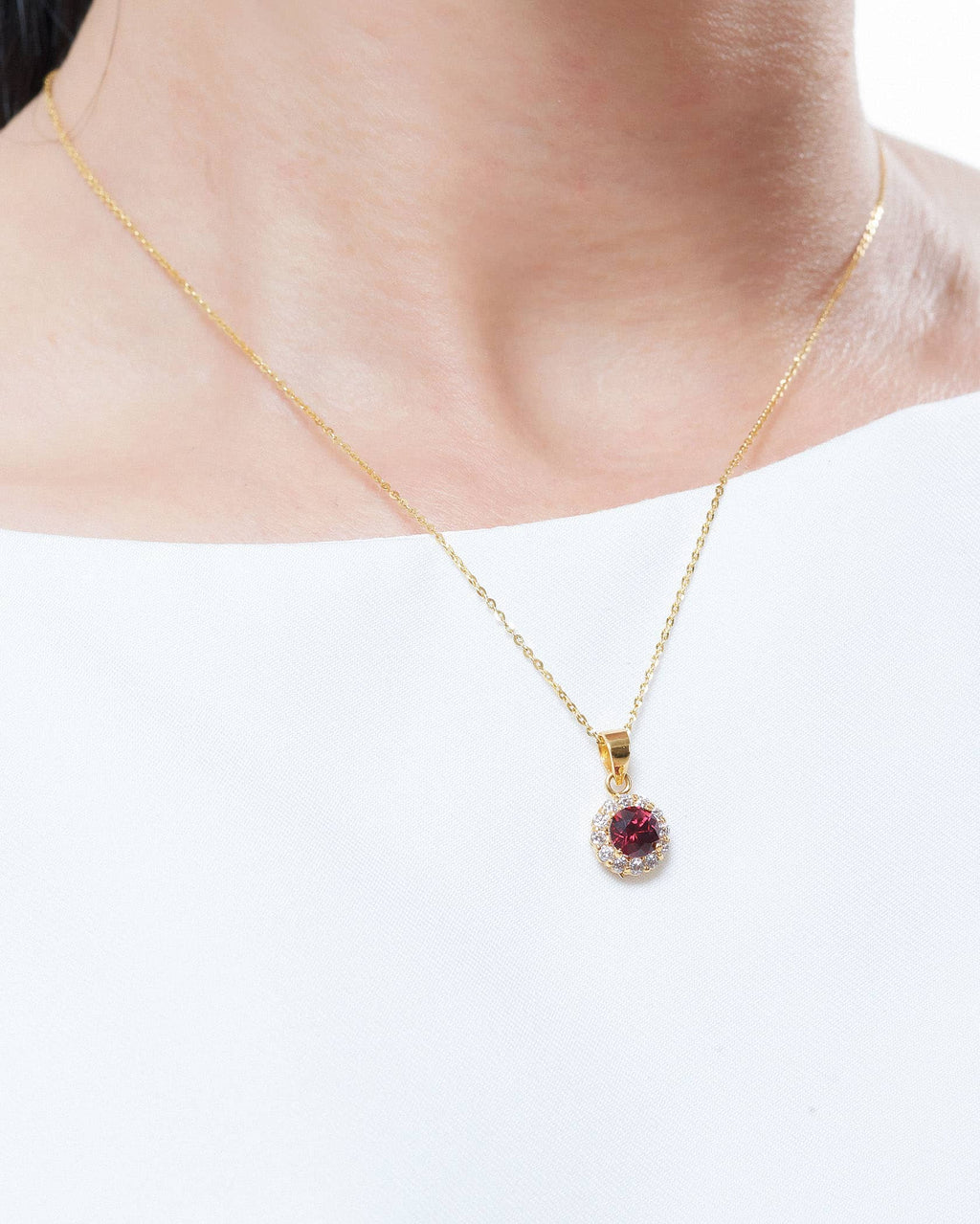 Mặt dây chuyền Vàng 14K Đá quý thiên nhiên Red Garnet Halo Pendant in 14K Yellow Gold by AME Jewellery