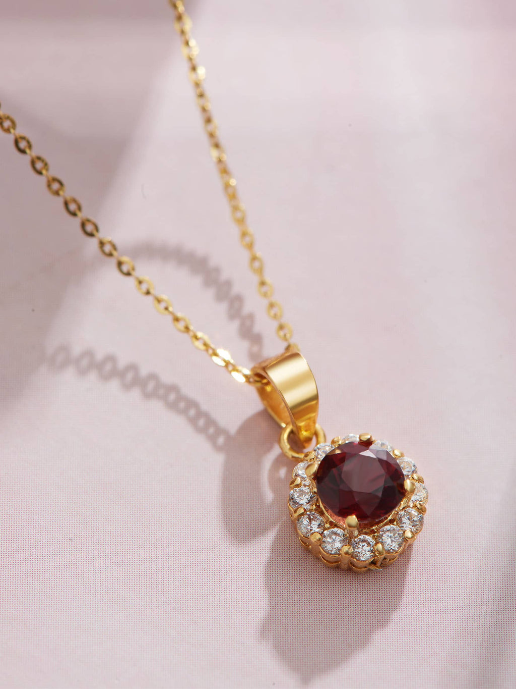 Mặt dây chuyền Vàng 14K Đá quý thiên nhiên Red Garnet Halo Pendant in 14K Yellow Gold by AME Jewellery