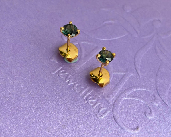 Bông tai Vàng Đá quý thiên nhiên Green Sapphire Earrings in 14K Yellow Gold by AME Jewellery