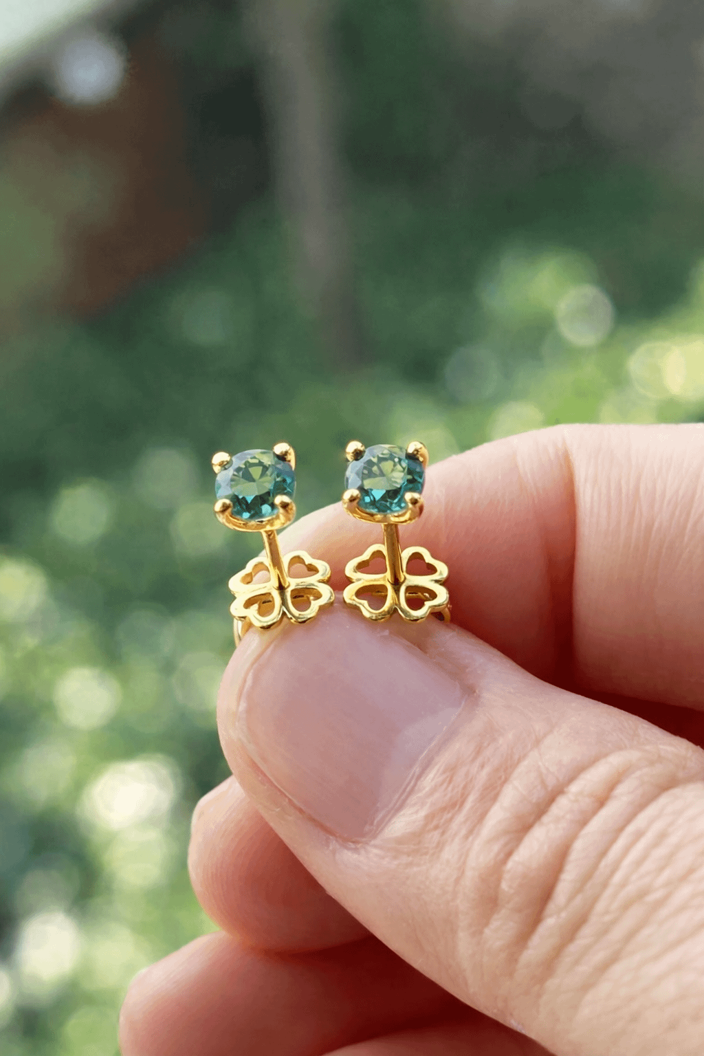 Natural Green Sapphire with the 4-Prong Earrings in 14K Yellow Gold - AME Jewellery