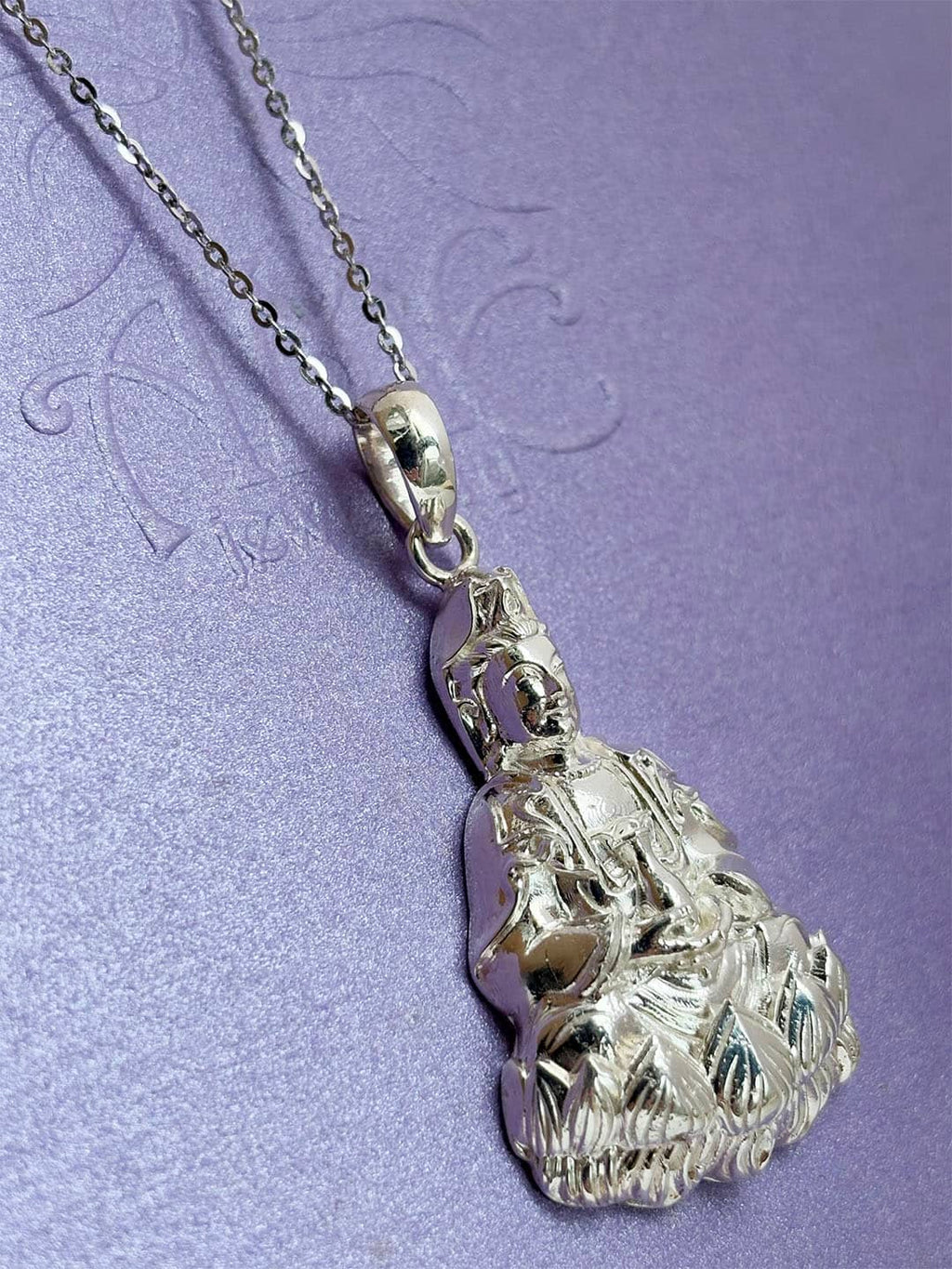 Mặt dây Bạc Phật Bà Quan Âm toạ đài Sen | Guanyin Buddha sitting on a lotus flower pendant by AME Jewellery