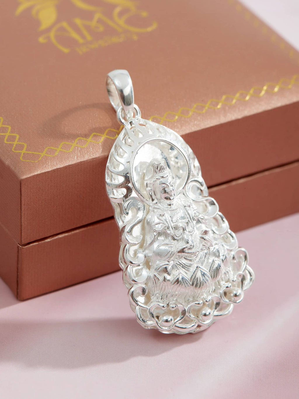 Mặt dây Phật Bà Quan Âm | Guanyin Buddha Pendant by AME Jewellery