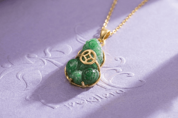 Mặt dây Vàng 14K Tỳ hưu đá Cẩm thạch thiên nhiên | Myanmar Carved Pixiu Jadeite Jade Gold Pendant | AME Jewellery Jewellery