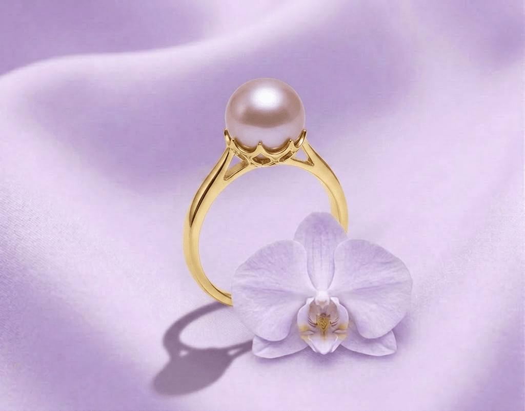 Lavender Freshwater Cultured Pearl Ring in 14-karat Yellow Gold by AME Jewellery.