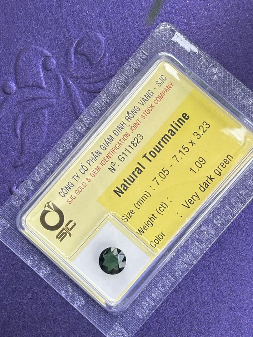 Đá quý tự nhiên Natural Green Tourmaline from AME Jewellery
