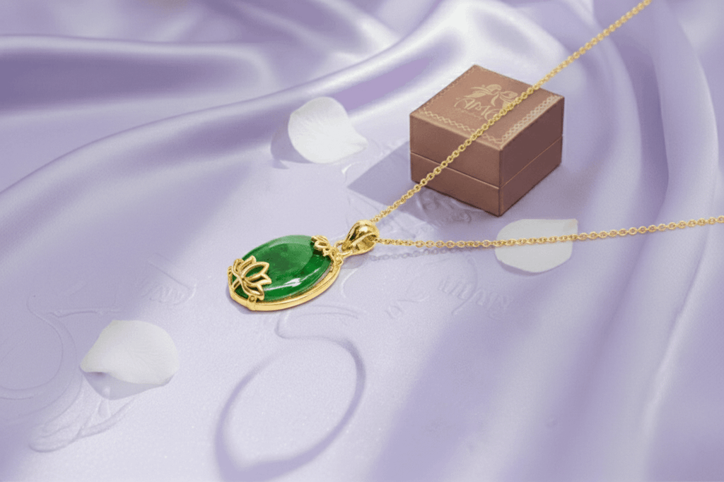 Mặt dây Hoa Sen Vàng 14K Cẩm thạch thiên nhiên | Jade Lotus Gold Pendant | AME Jewellery