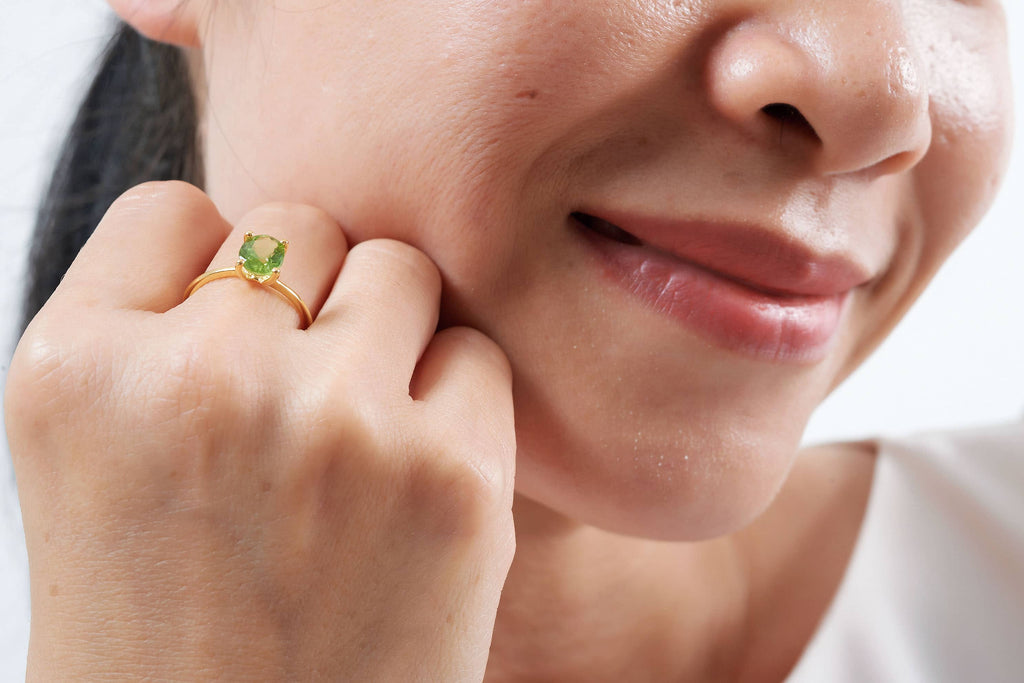 Nhẫn nữ Vàng Đá quý thiên nhiên Oval Peridot Solitaire Ring in 14K Yellow Gold by AME Jewellery