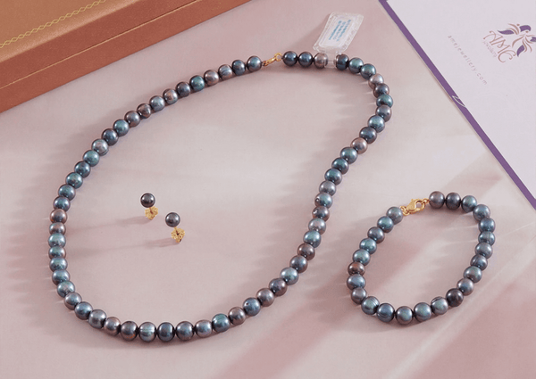  Peacock Freshwater Cultured Pearls Strand Jewelry three-piece Set with 14-karat Yellow Gold Clasp by AME Jewellery