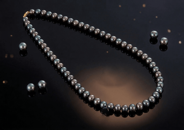 Peacock Freshwater Cultured Pearl Strand Necklace with 14K Gold Clasp by AME Jewellery for your wedding or to give your special someone.